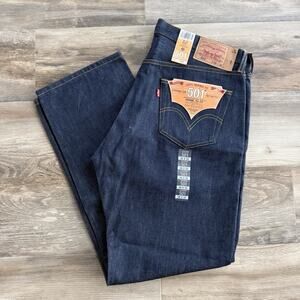 Levi’s 501 Original Fit Jeans Big E Men’s 38x32 Button Fly Shrink-to-Fit NWT